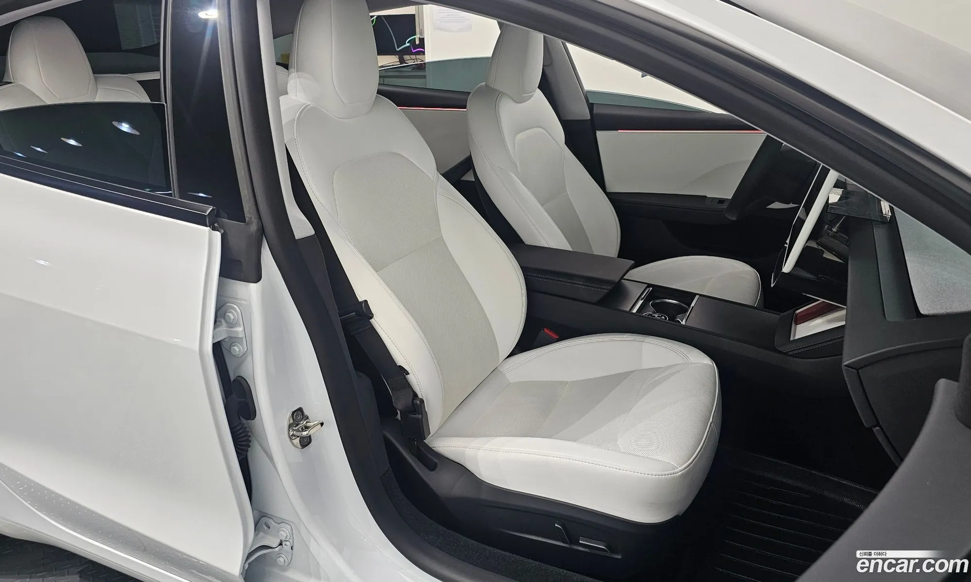 Tesla Model 3 2024 LRW3E7FS2RC190117 — 34