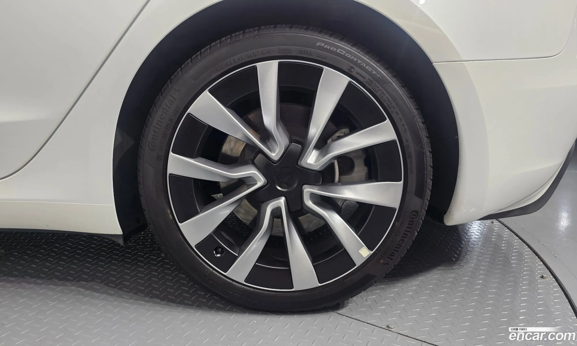 Tesla Model 3 2024 LRW3E7FS2RC190117 — 20