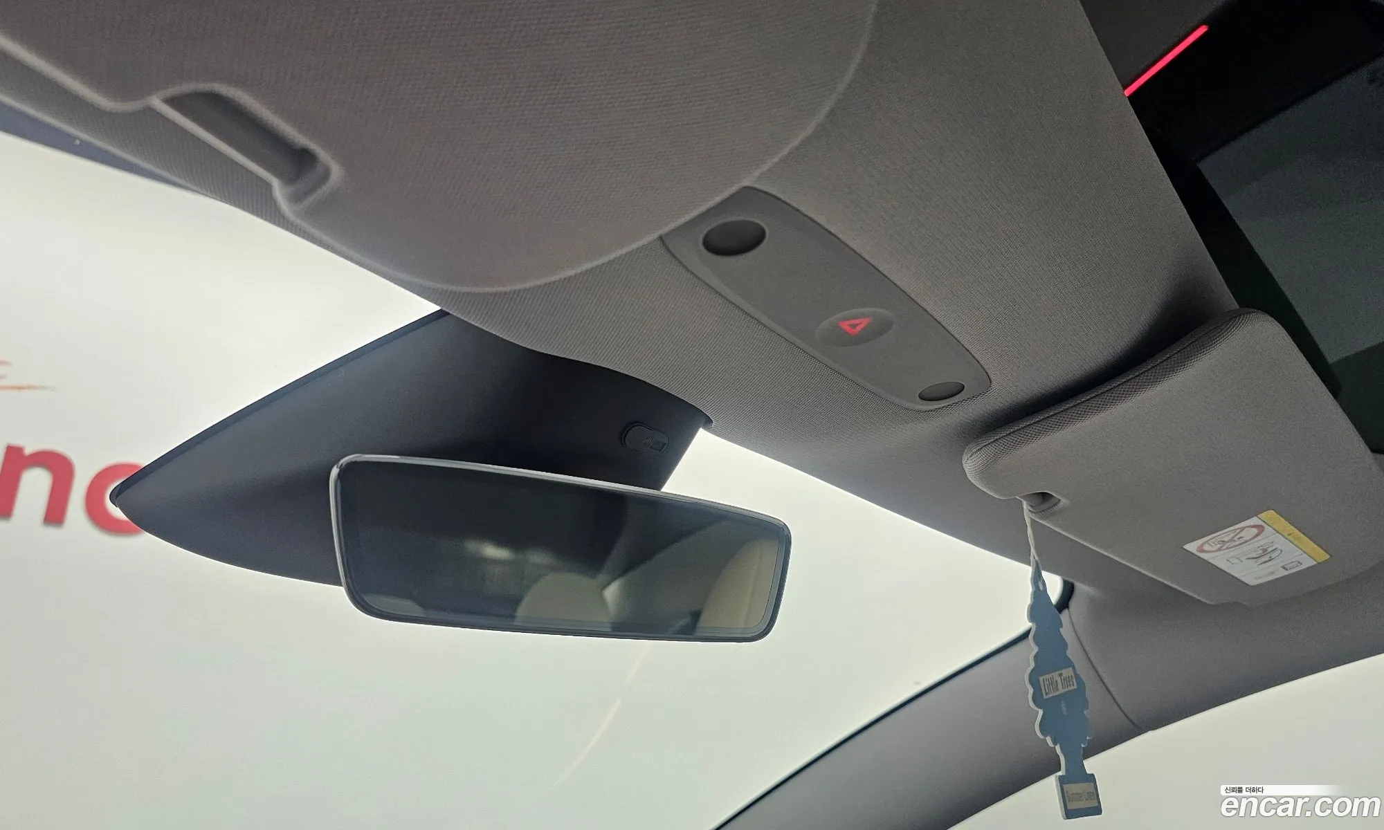 Tesla Model 3 2024 LRW3E7FS2RC190117 — 32