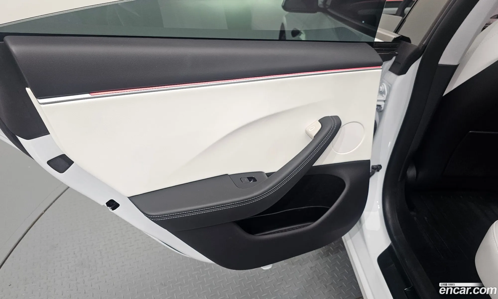 Tesla Model 3 2024 LRW3E7FS2RC190117 — 21