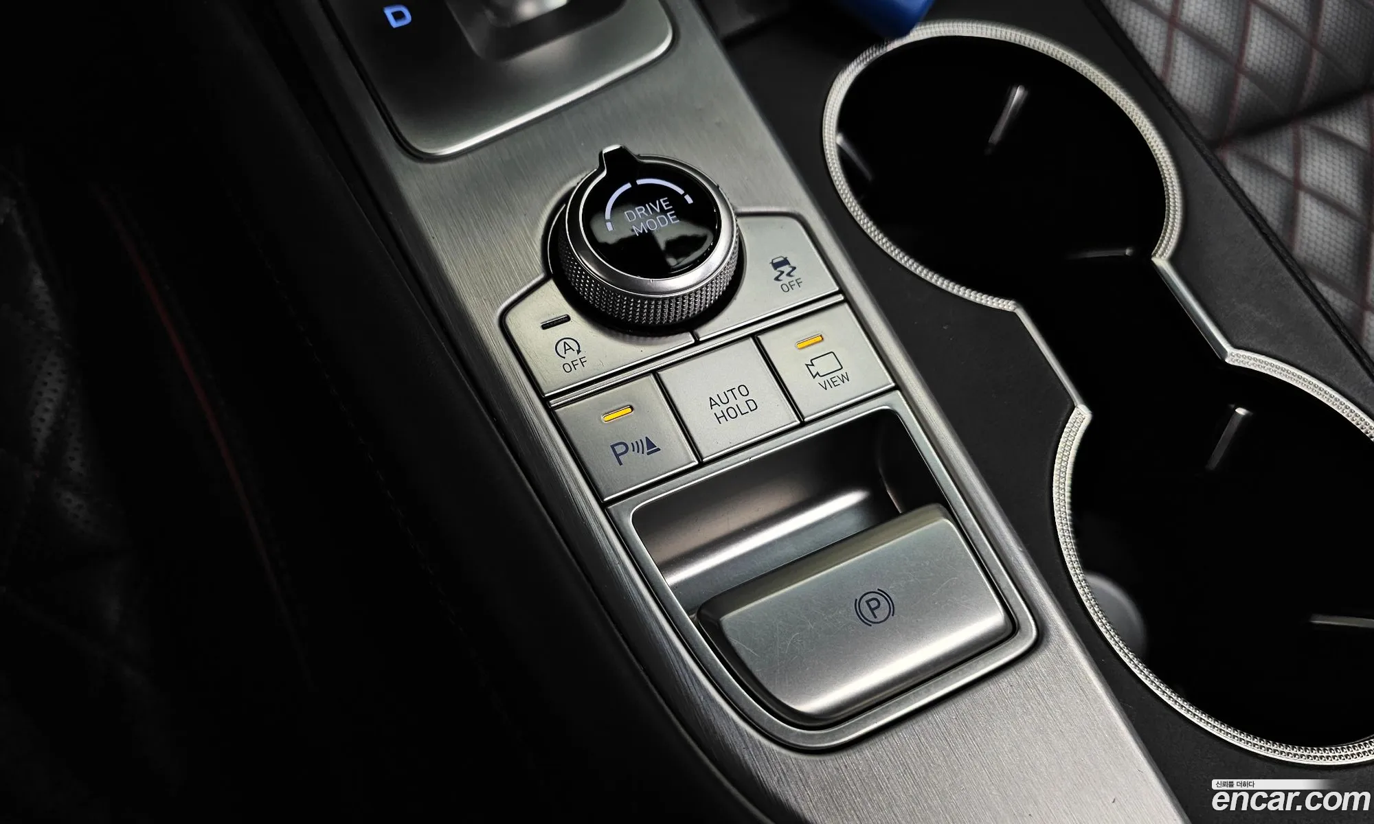 Genesis G70 2017 — 36