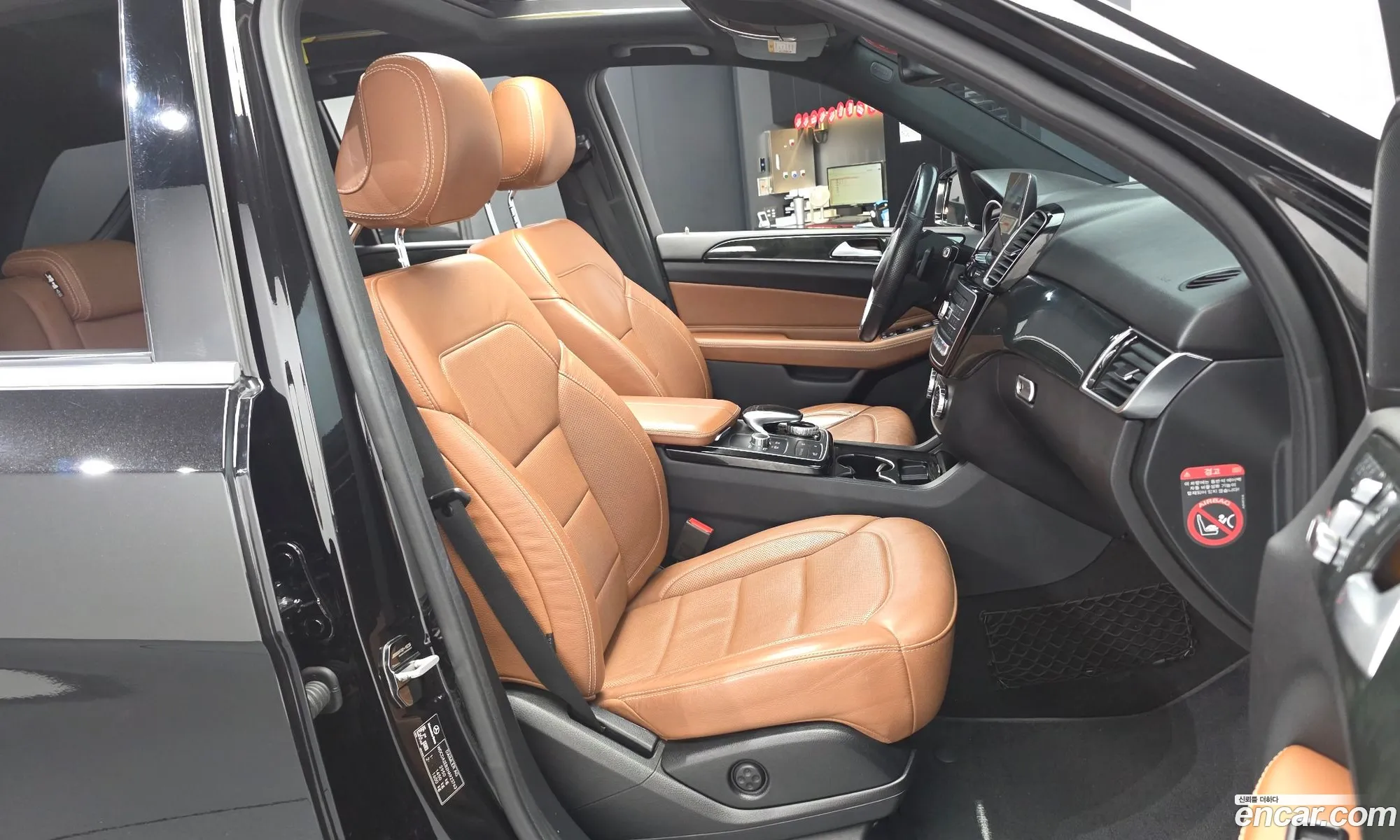 Mercedes-Benz GLE-Class W166 2017 — 9