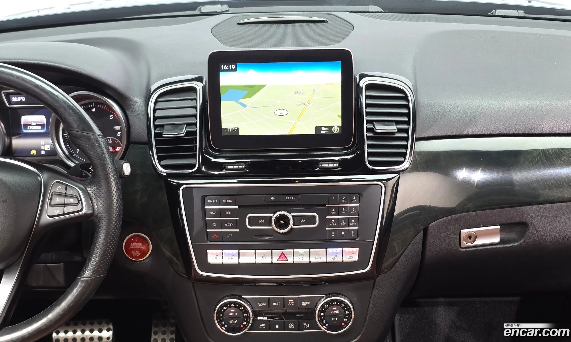 Mercedes-Benz GLE-Class W166 2017 — 20