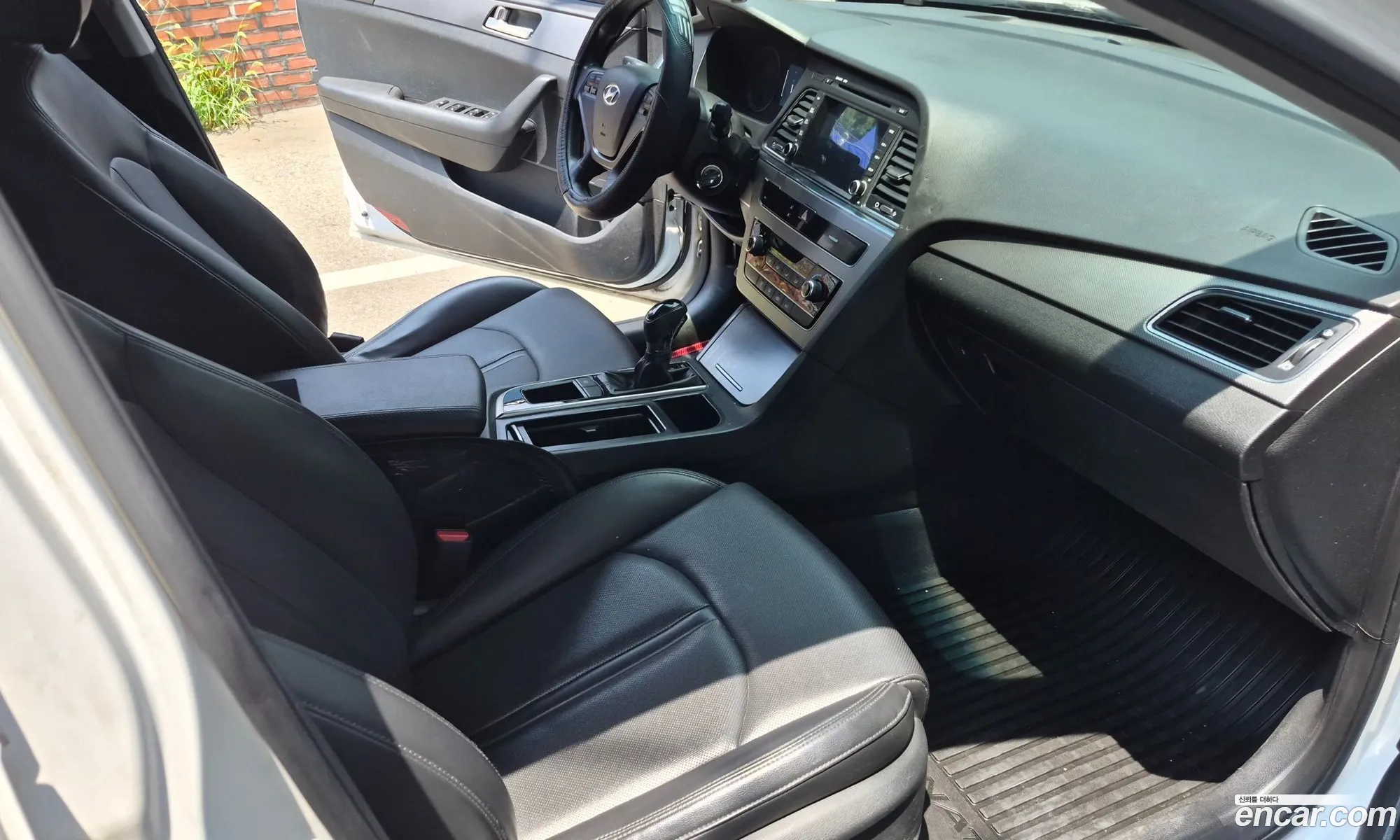 Hyundai LF Sonata 2014 — 2