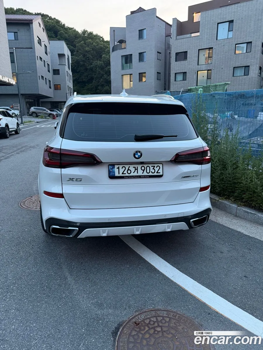 BMW X5 2021 — 7