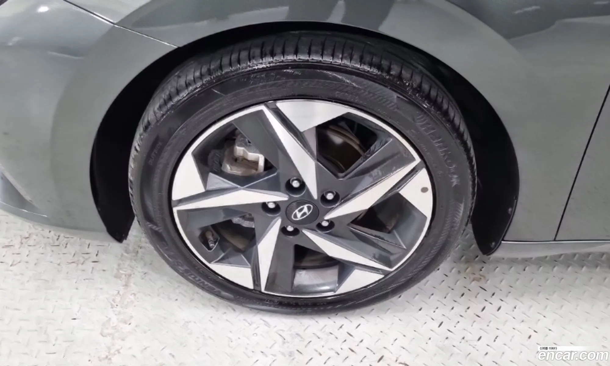 Hyundai Elantra 2021 — 8