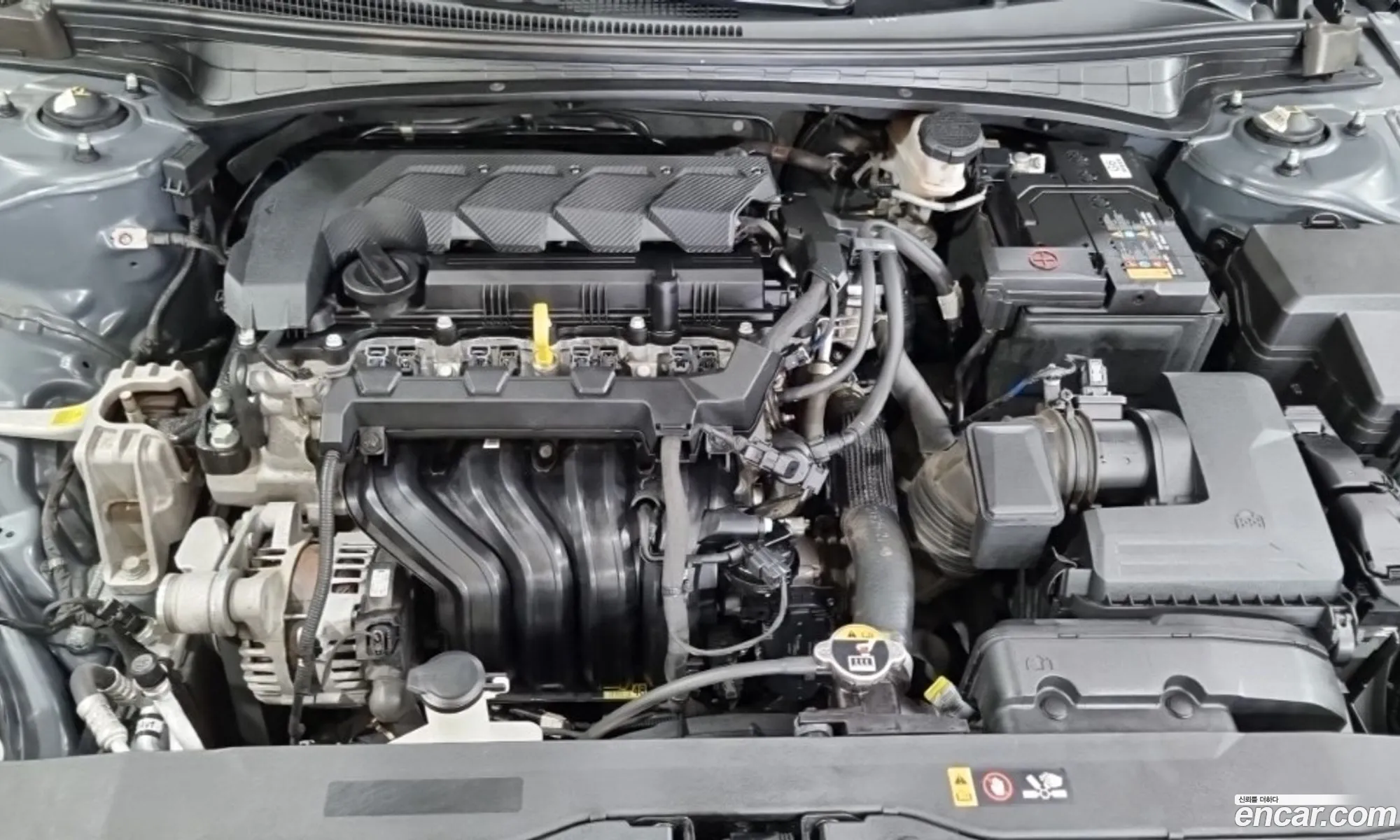 Hyundai Elantra 2021 — 2