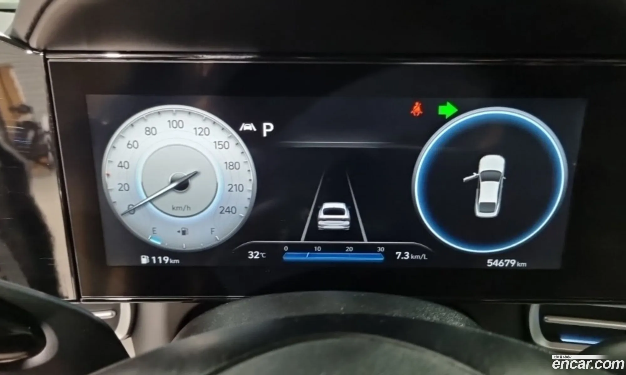 Hyundai Elantra 2021 — 17