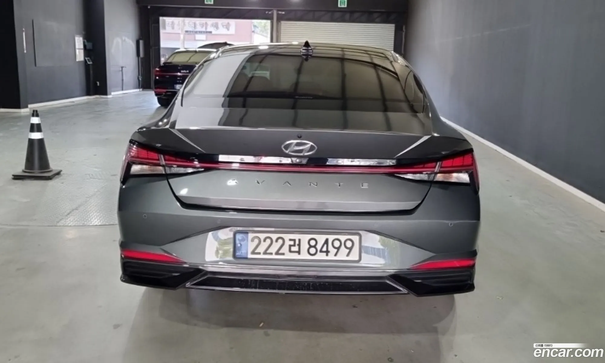 Hyundai Elantra 2021 — 14