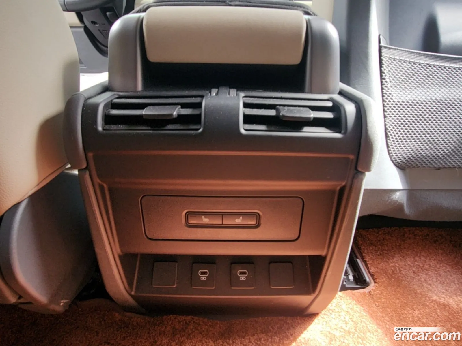 Land Rover Defender 2023 — 7