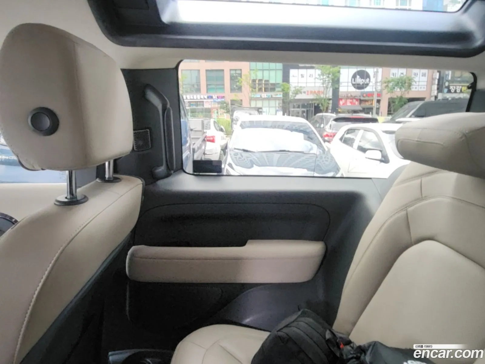 Land Rover Defender 2023 — 9