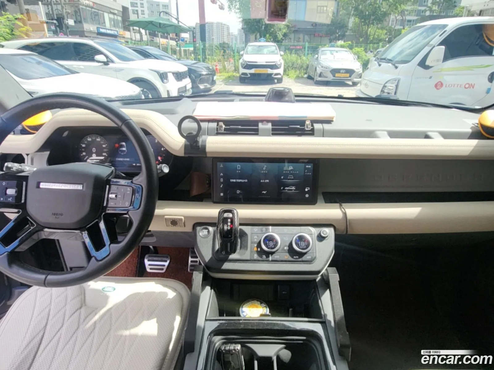Land Rover Defender 2023 — 11
