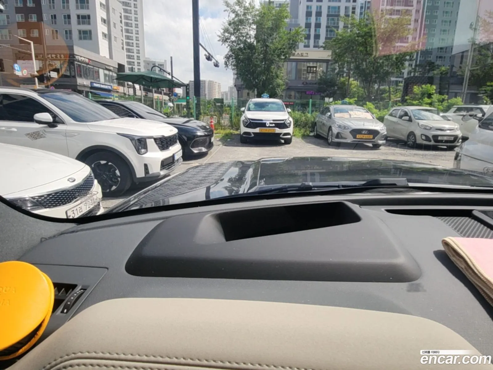 Land Rover Defender 2023 — 17