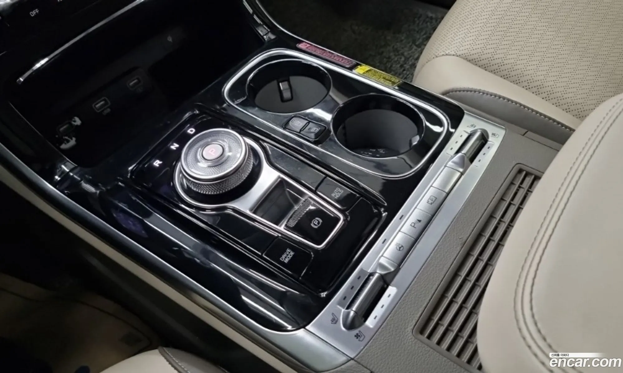 Kia Carnival 2022 — 10