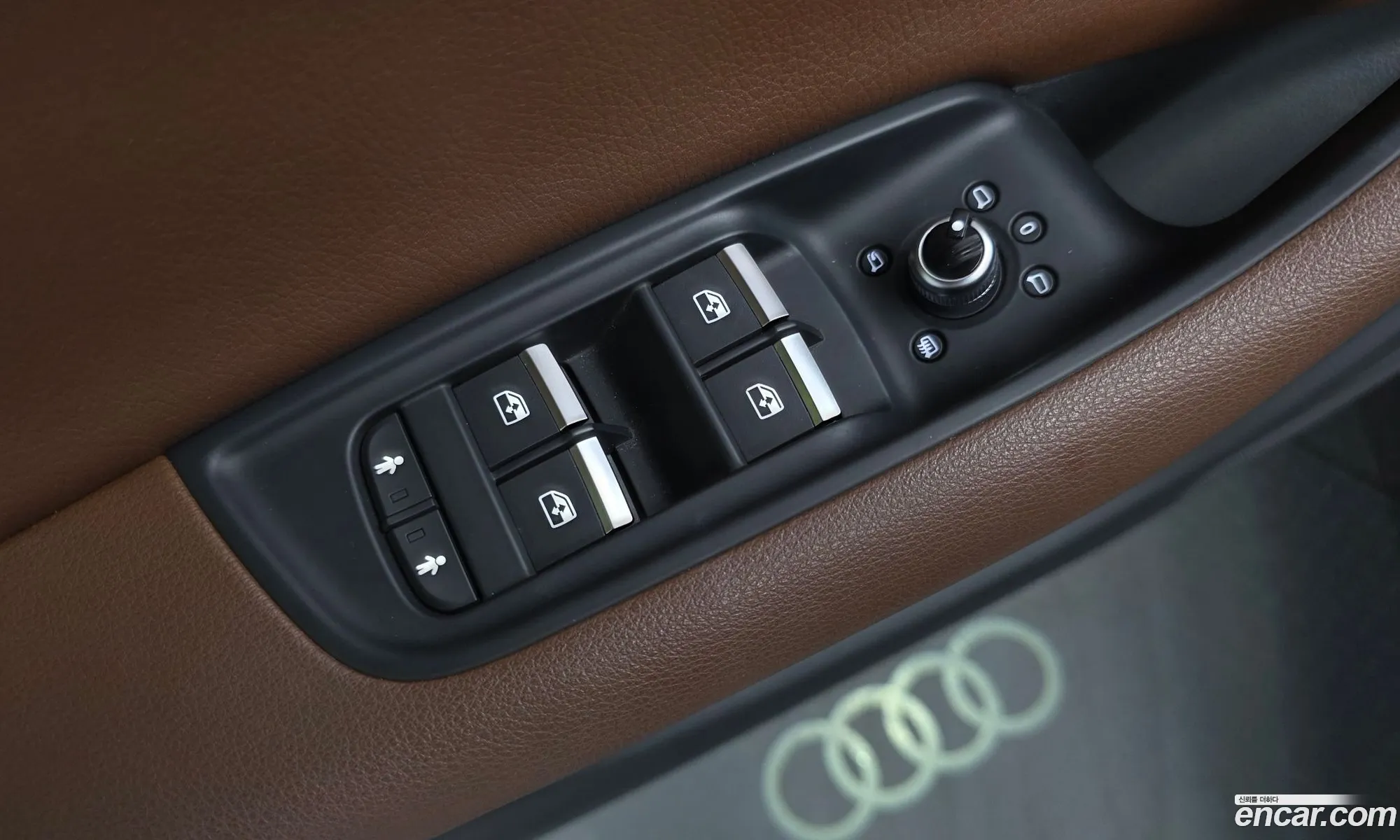 Audi Q7 2019 WAUZZZ4M2KD046839 — 26