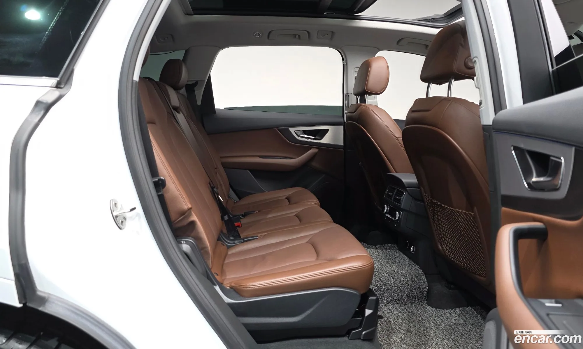 Audi Q7 2019 WAUZZZ4M2KD046839 — 28