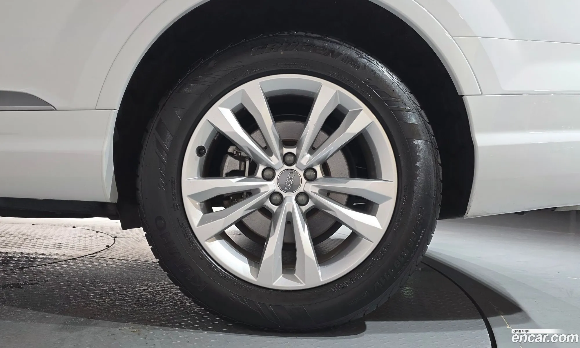 Audi Q7 2019 WAUZZZ4M2KD046839 — 23