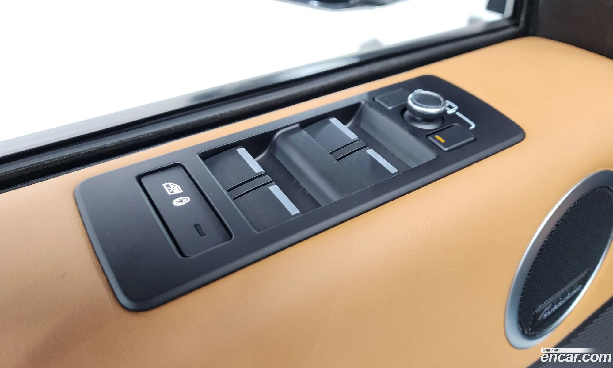 Land Rover Discovery 5 2019 SALRA2BK9KA084694 — 15