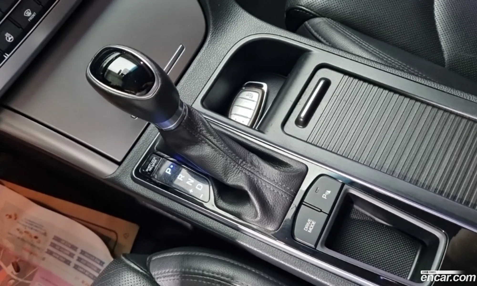 Hyundai LF Sonata 2016 — 12