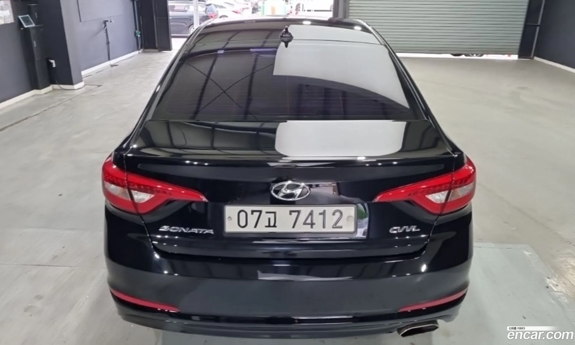 Hyundai LF Sonata 2016 — 13