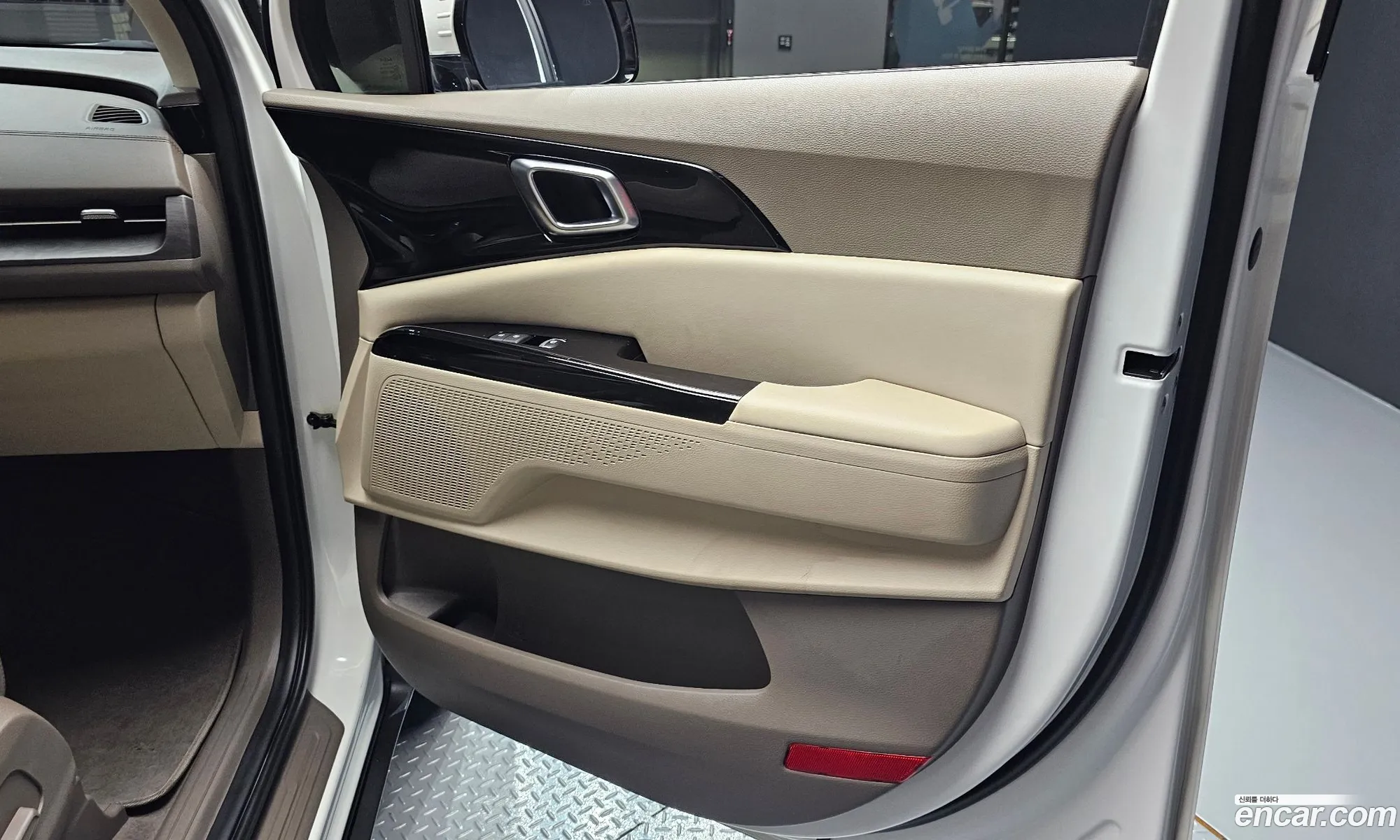 Kia Carnival 2022 KNANC81BBPS197720 — 20