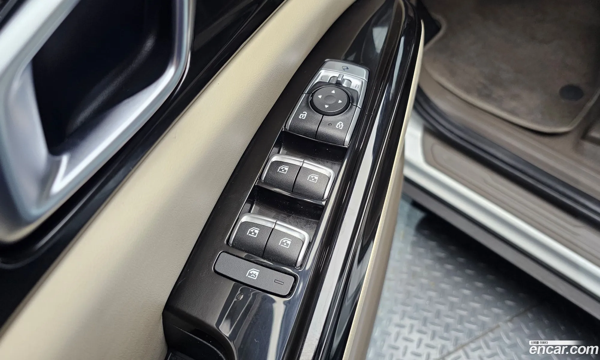 Kia Carnival 2022 KNANC81BBPS197720 — 16