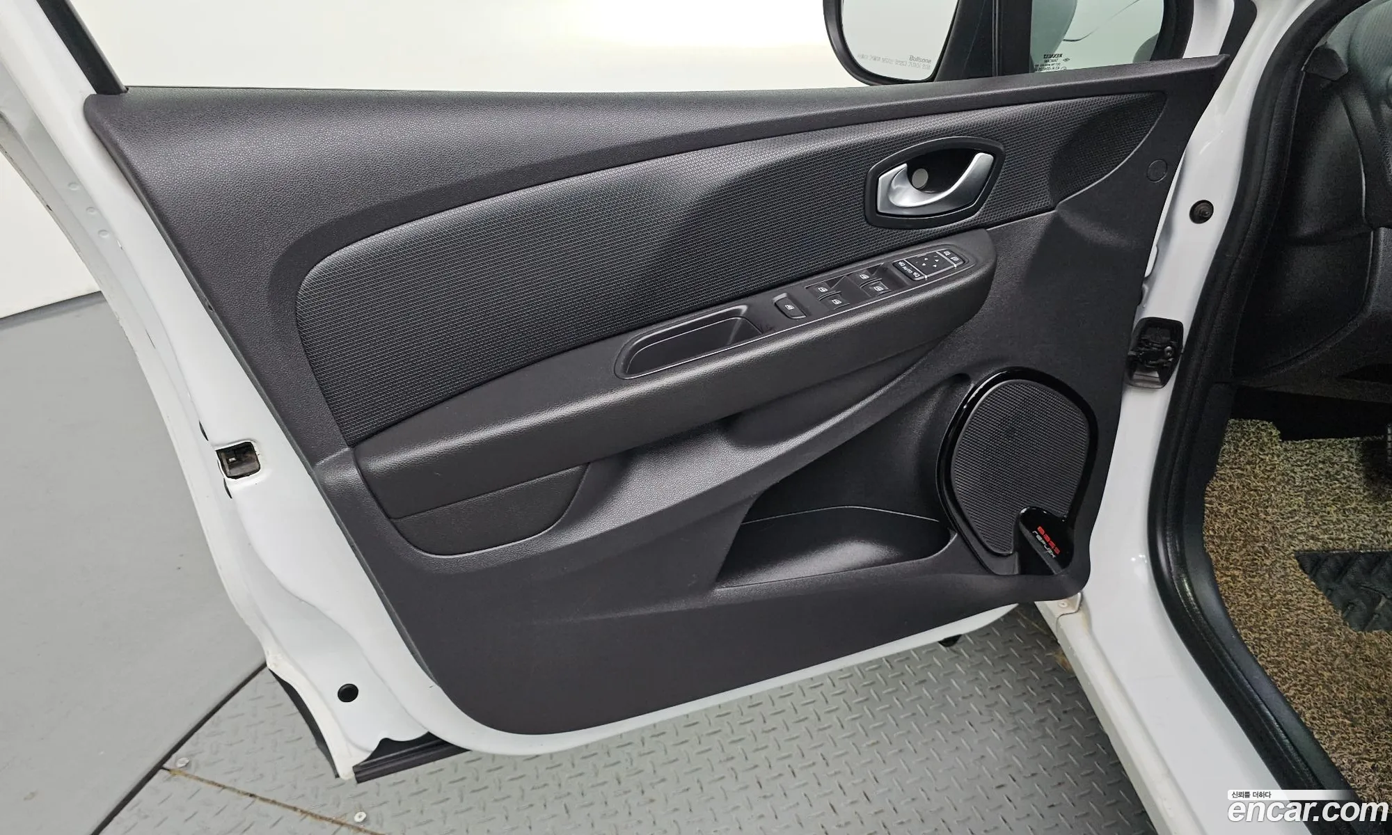 Renault Korea (Samsung) Clio 2019 — 6