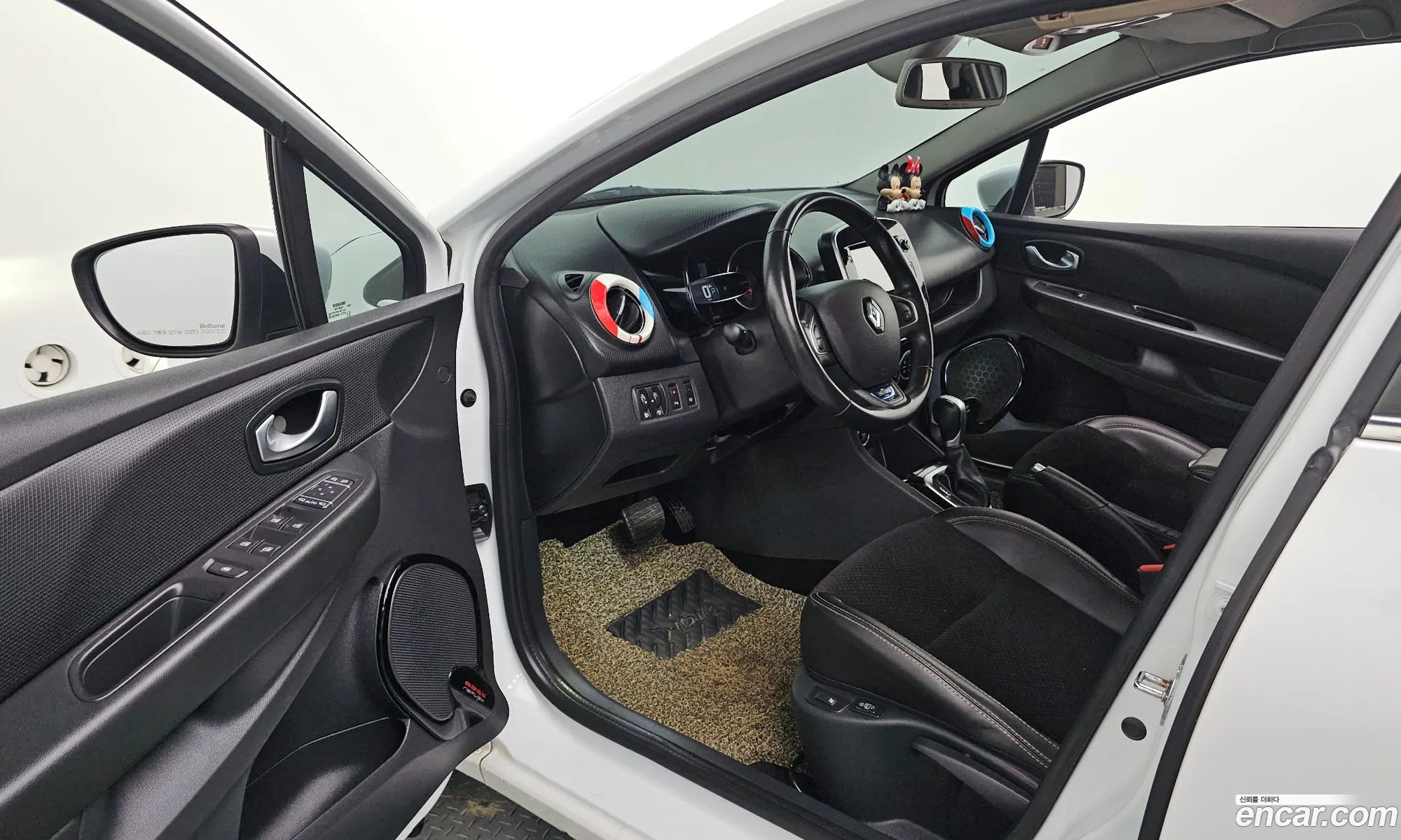 Renault Korea (Samsung) Clio 2019 — 24