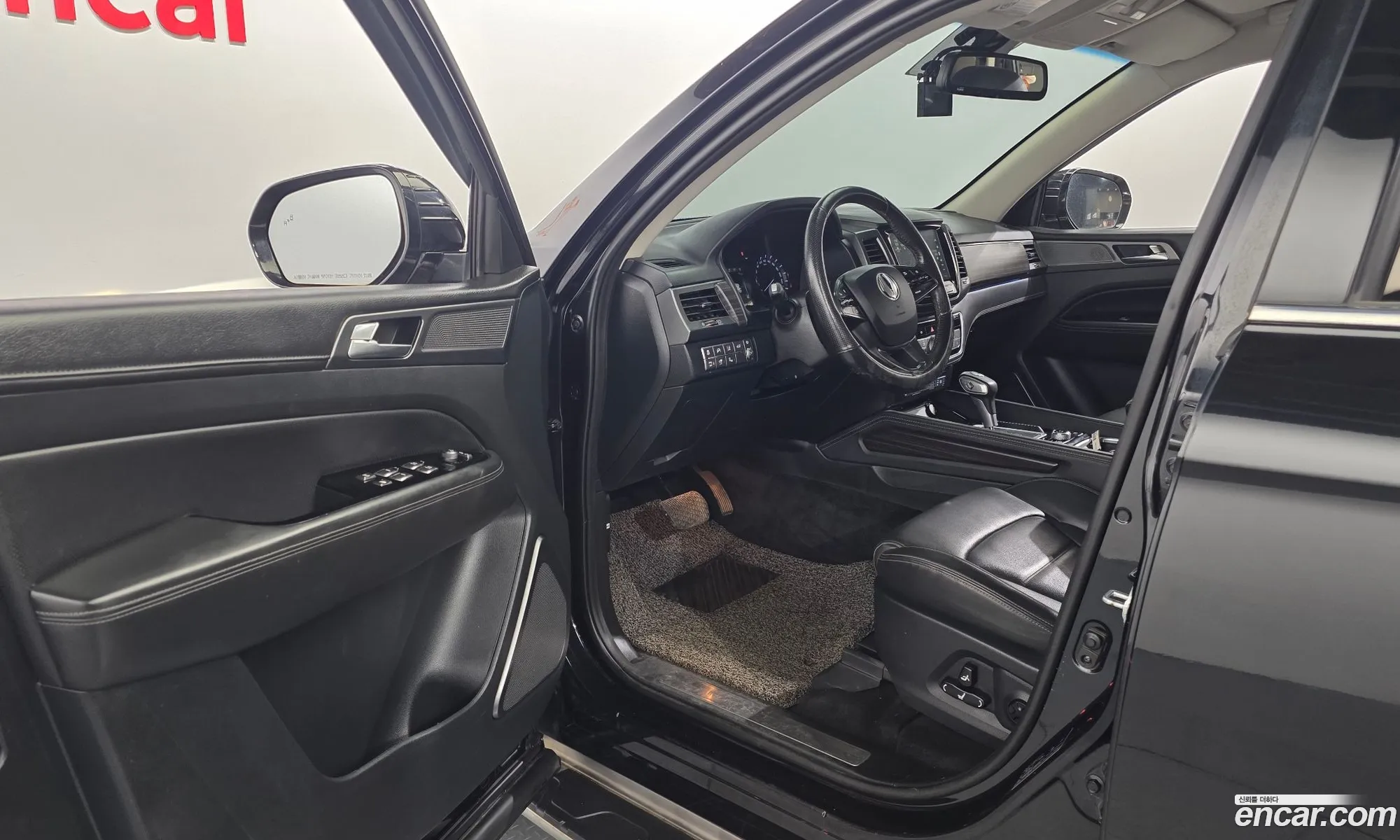 KG Mobility (SsangYong) G4 Rexton 2019 — 15