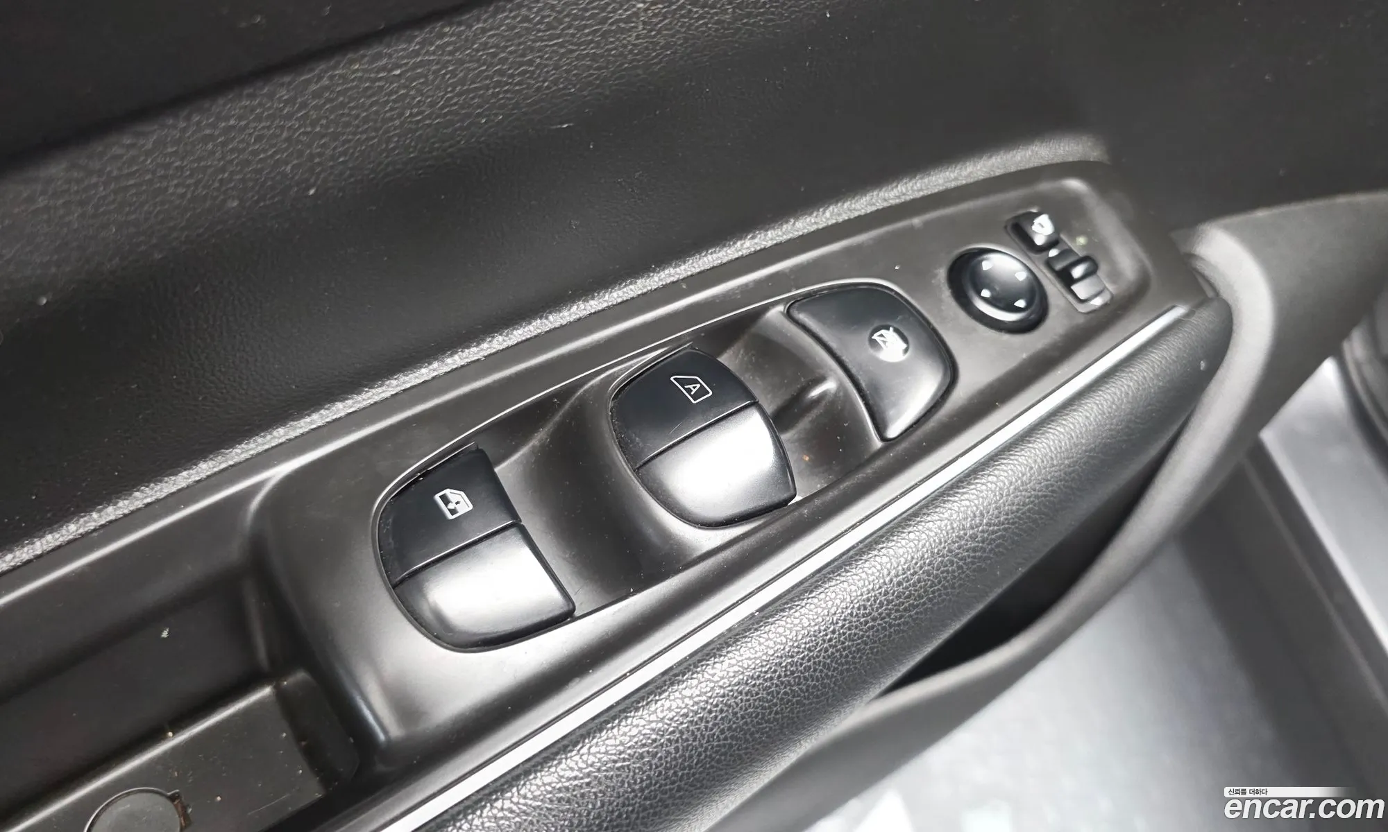 Renault Korea (Samsung) QM6 2017 — 9