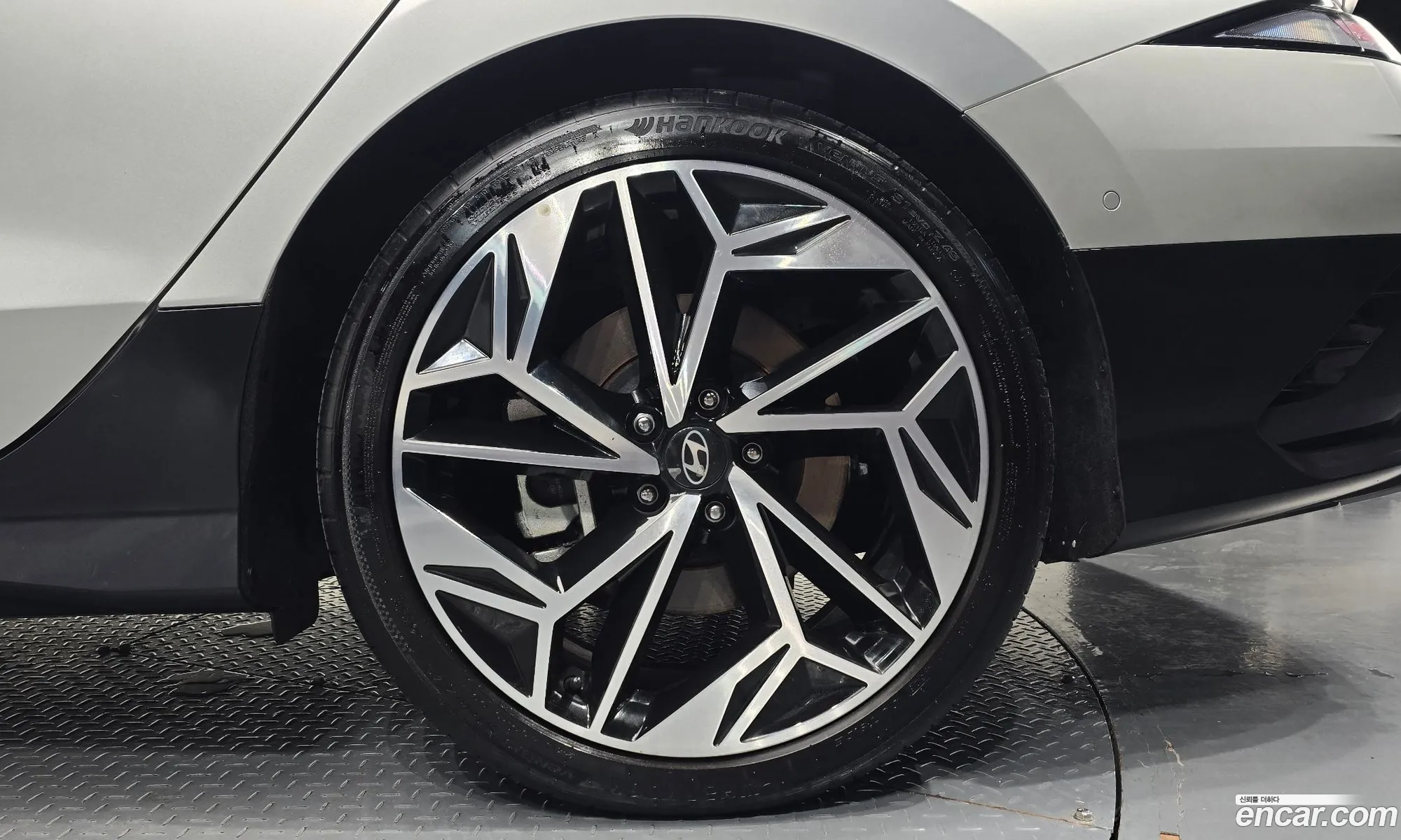 Hyundai Ioniq 6 2025 KMHM541CPSA104662 — 12