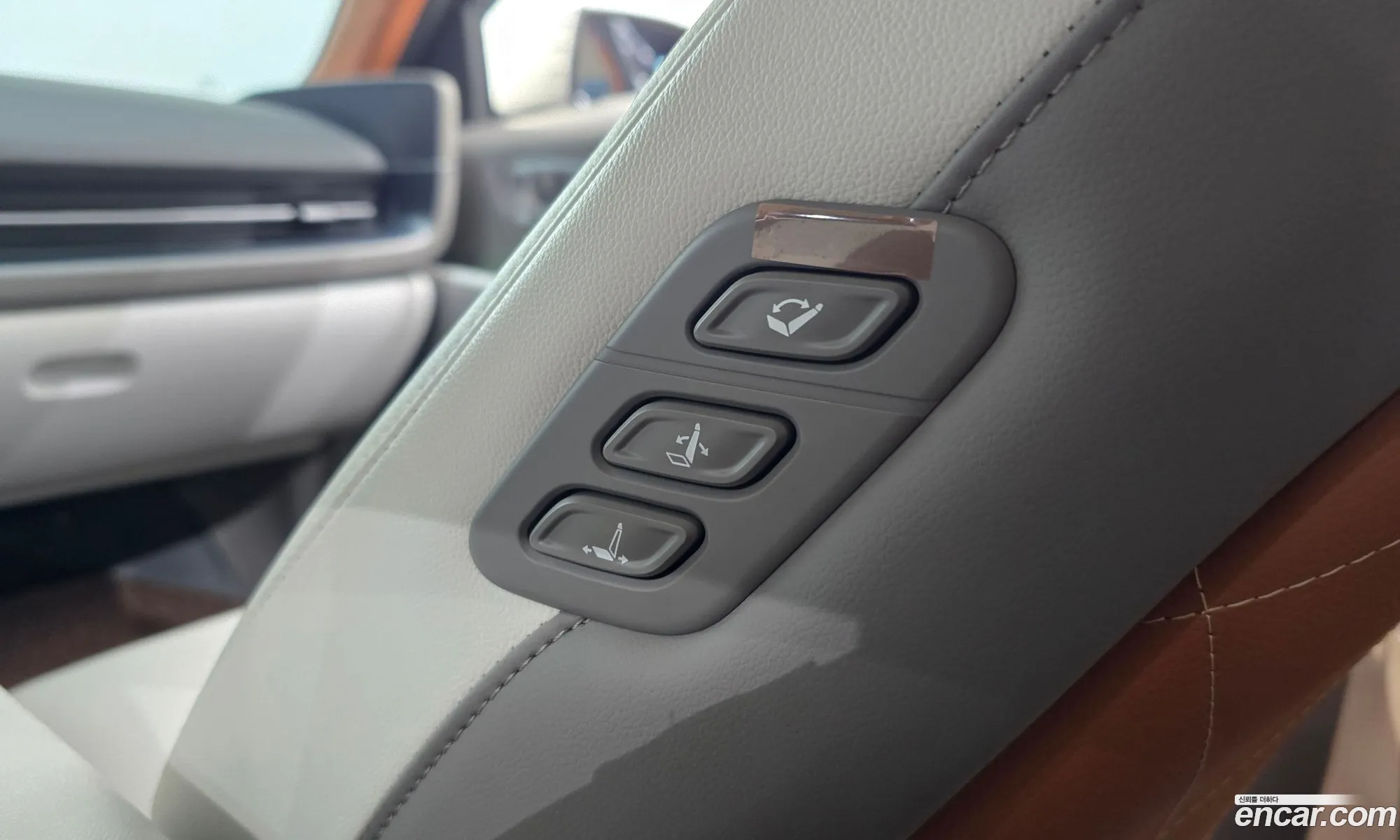 Hyundai Ioniq 6 2025 KMHM541CPSA104662 — 14