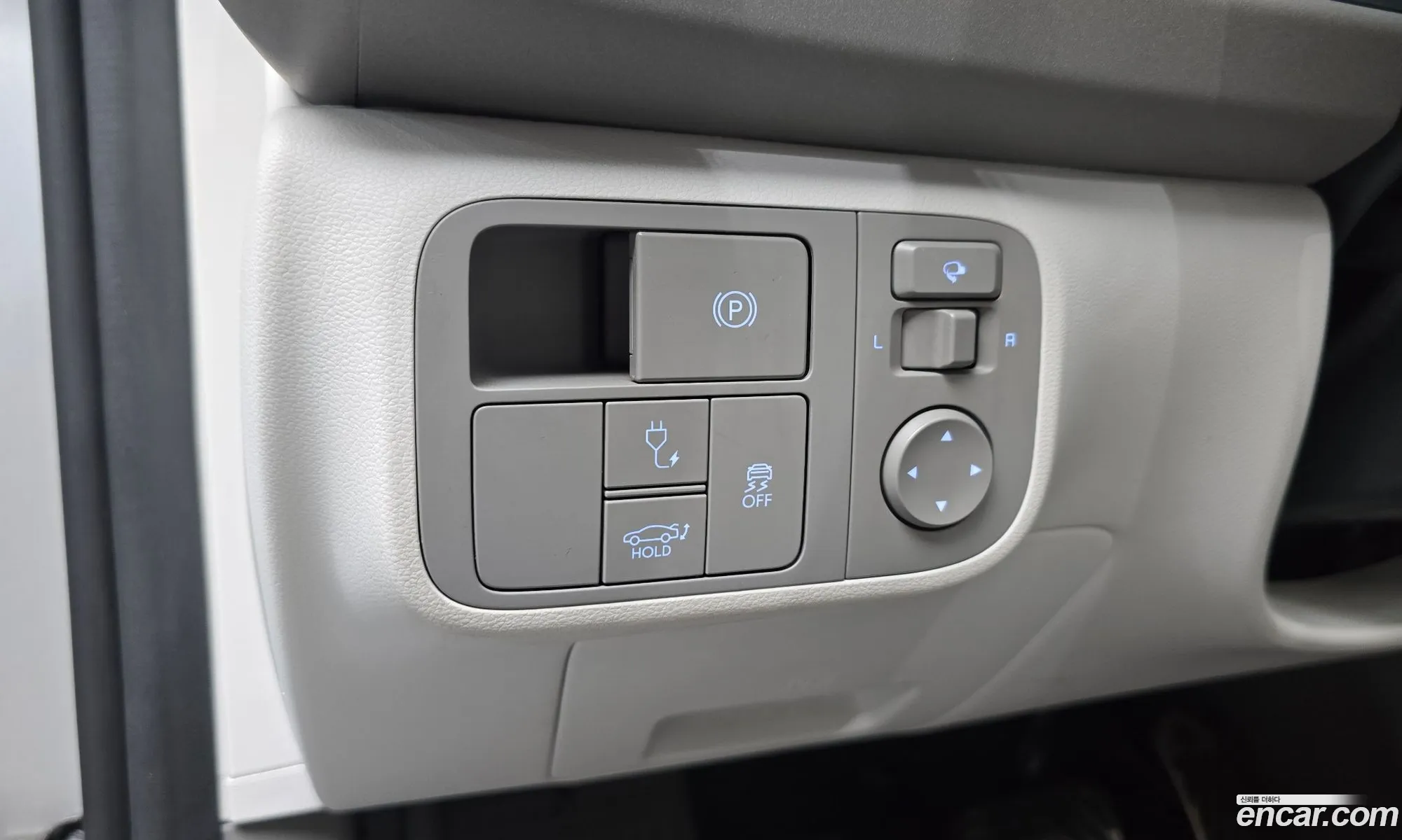 Hyundai Ioniq 6 2025 KMHM541CPSA104662 — 31