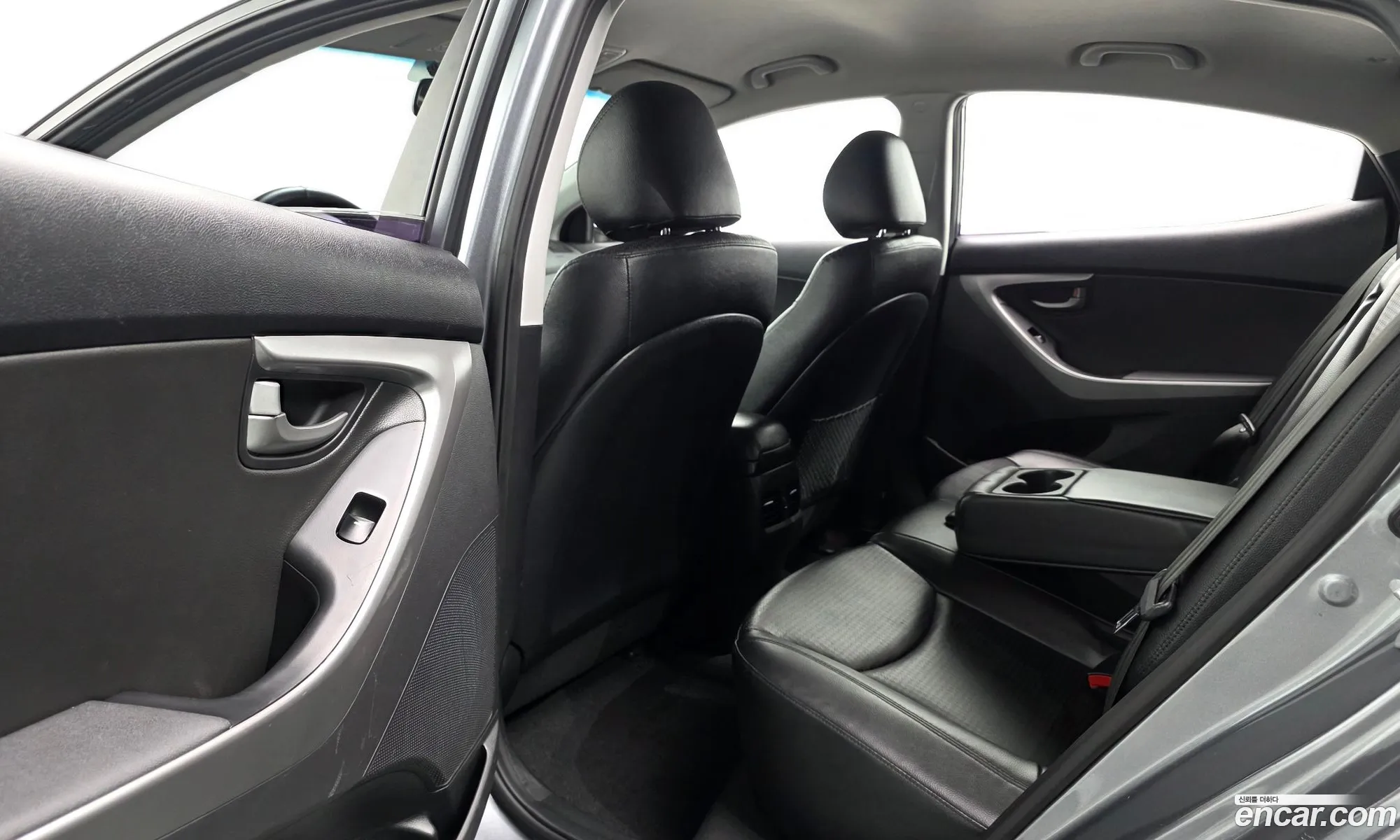 Hyundai Elantra 2015 — 3