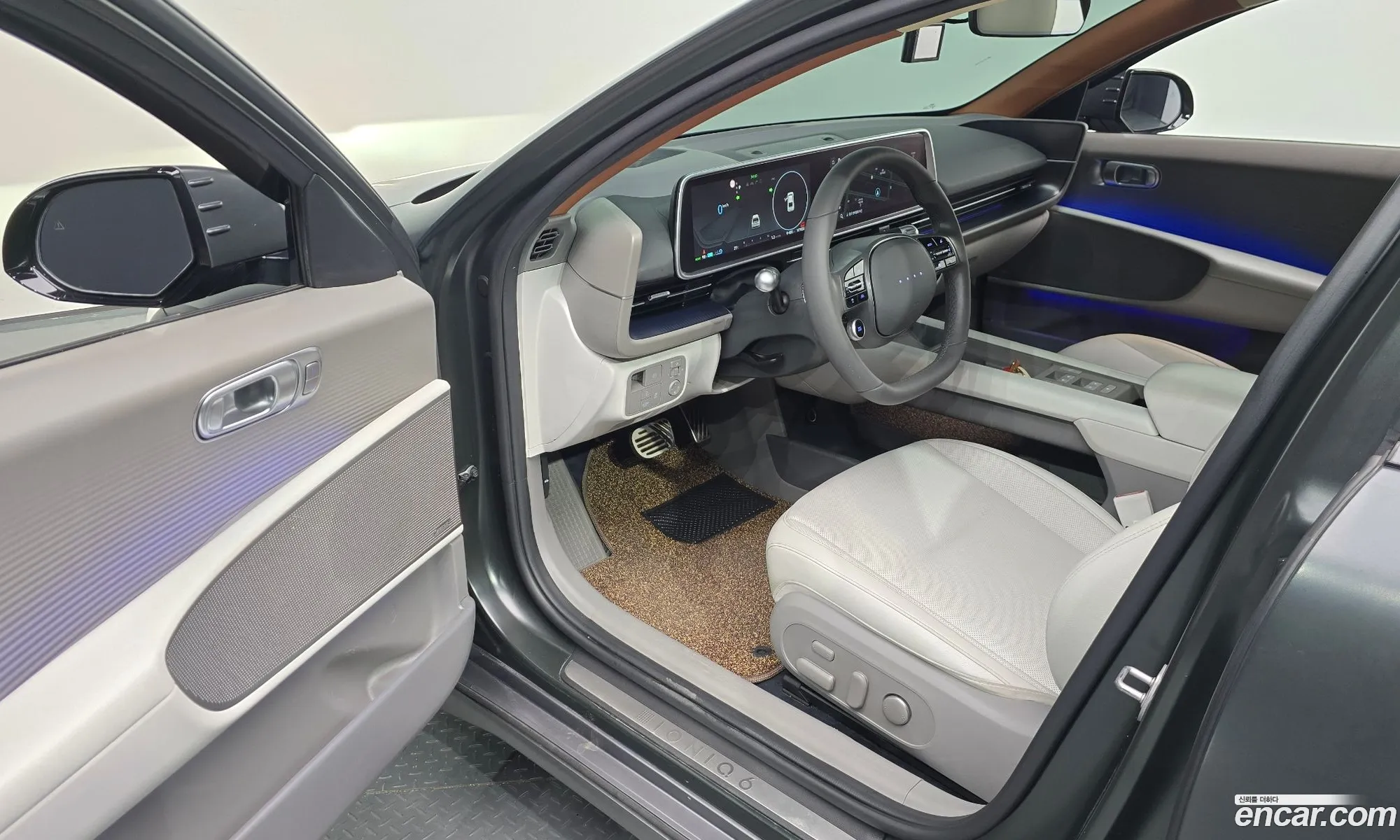 Hyundai Ioniq 6 2023 KMHM541CPPA041745 — 24