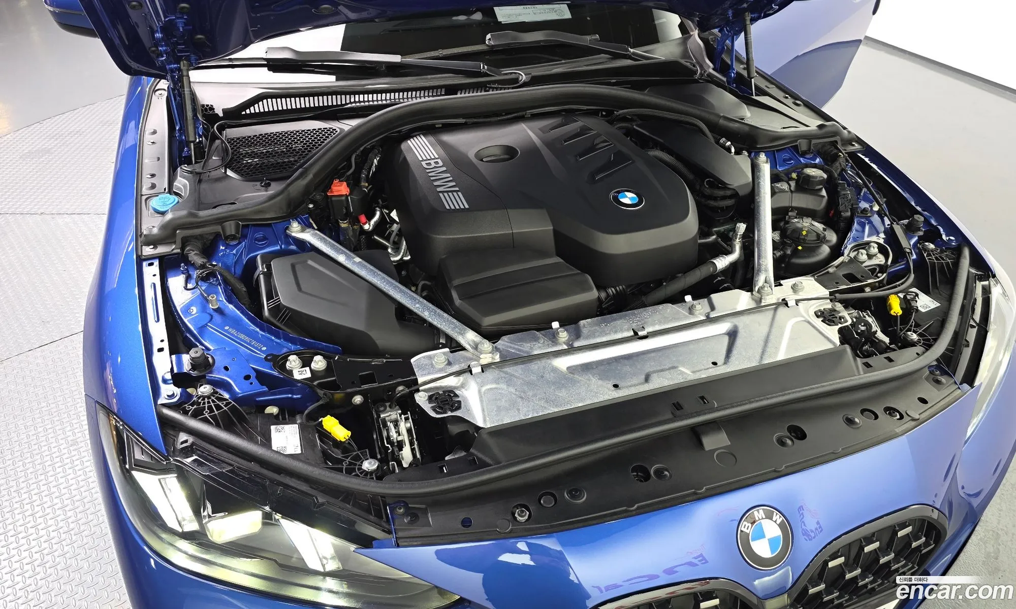BMW 4 Series 2025 WBA21DB09SCT81372 — 32