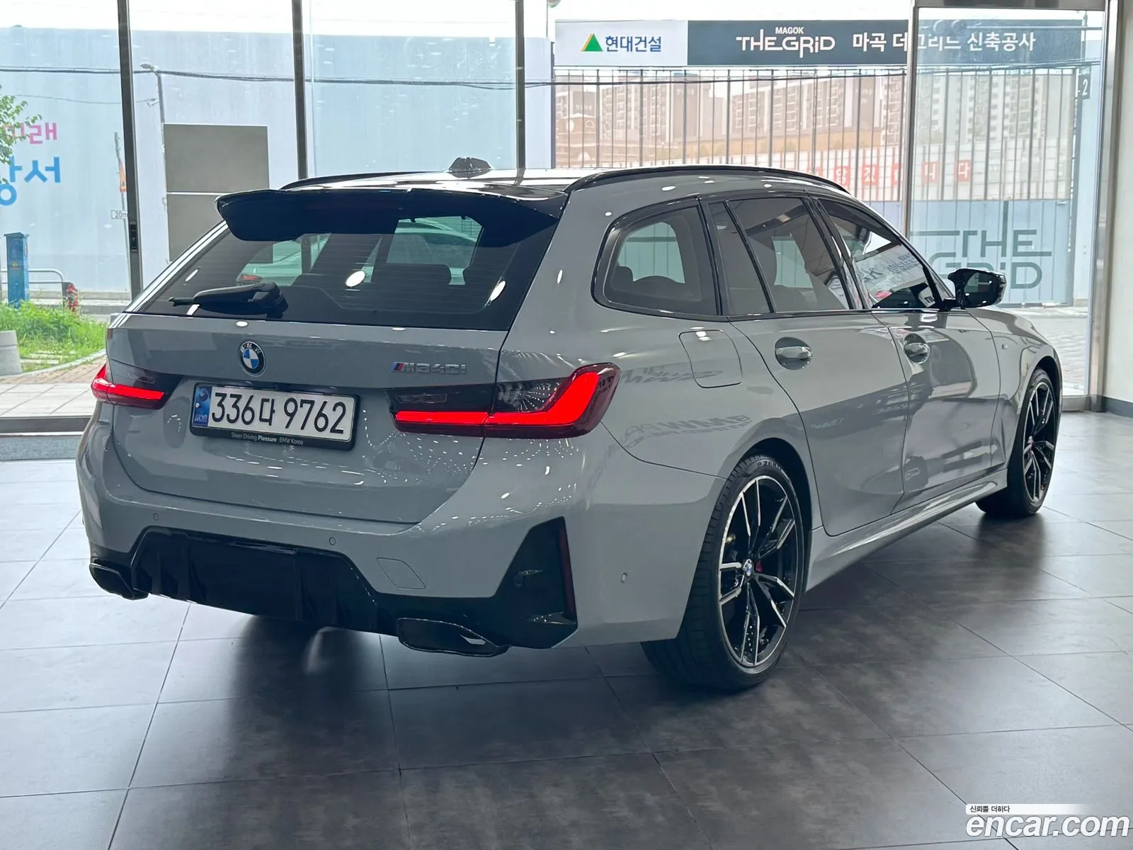 BMW 3 Series 2024 — 9