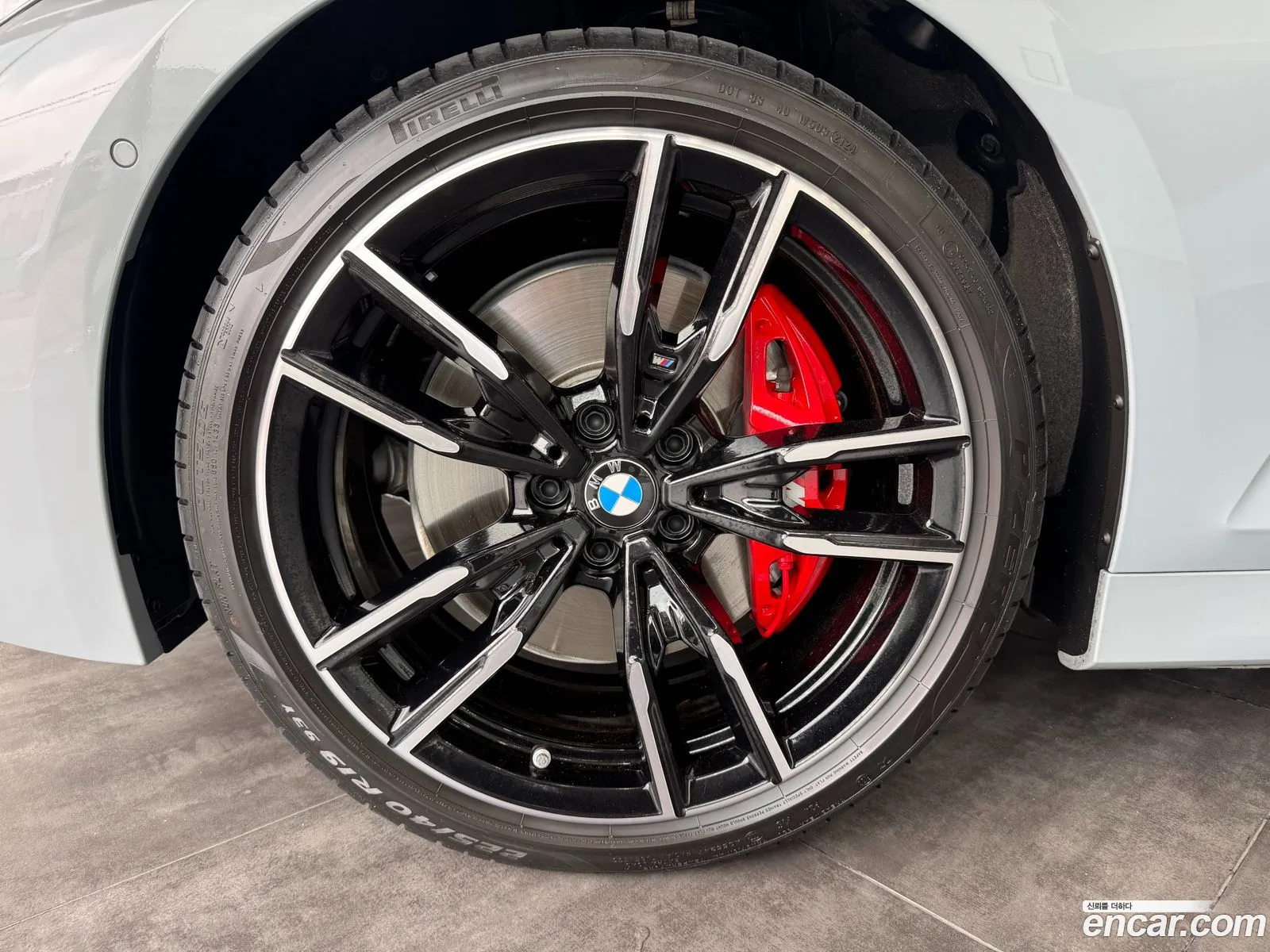 BMW 3 Series 2024 — 13