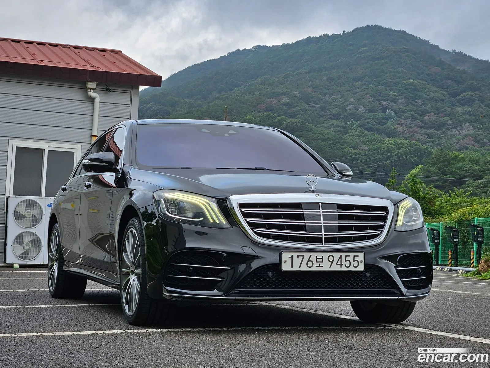 Mercedes-Benz S-Class W222 2018 — 17