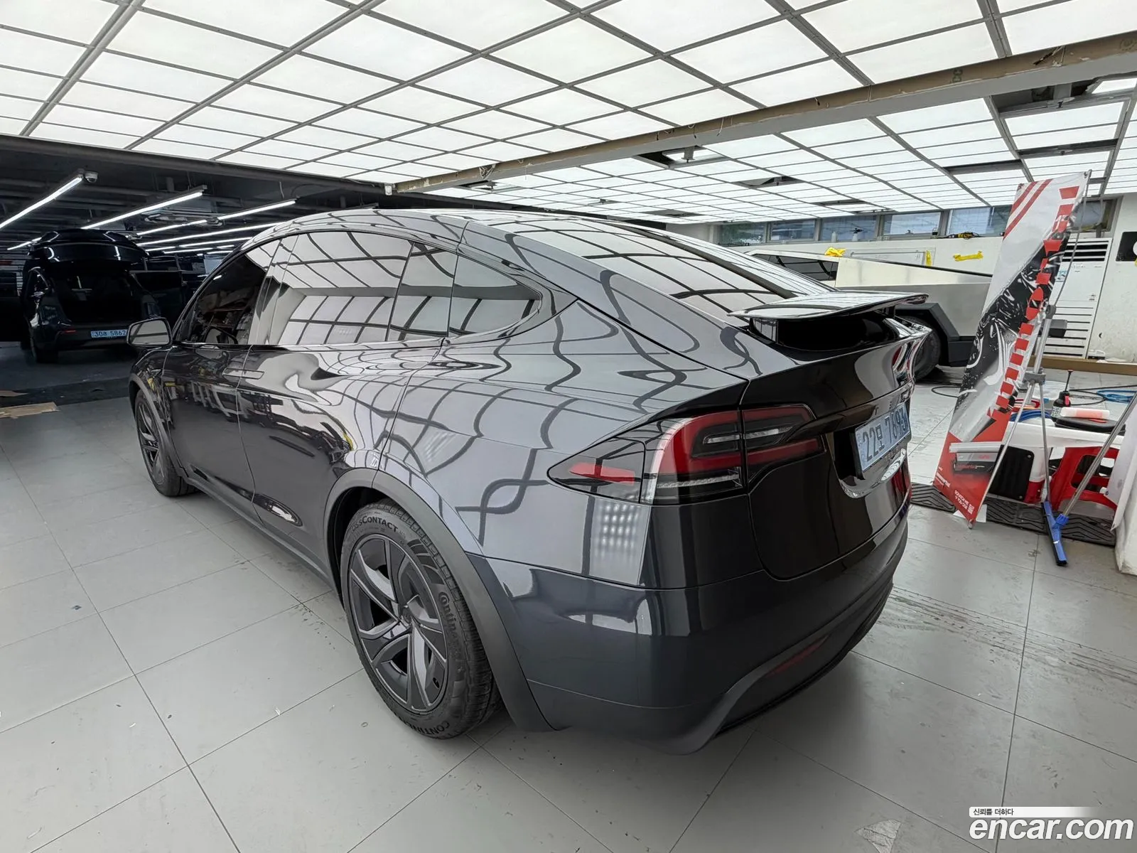 Tesla Model X
