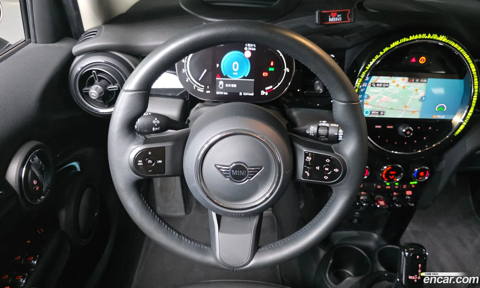 Mini Cooper 2023 — 16
