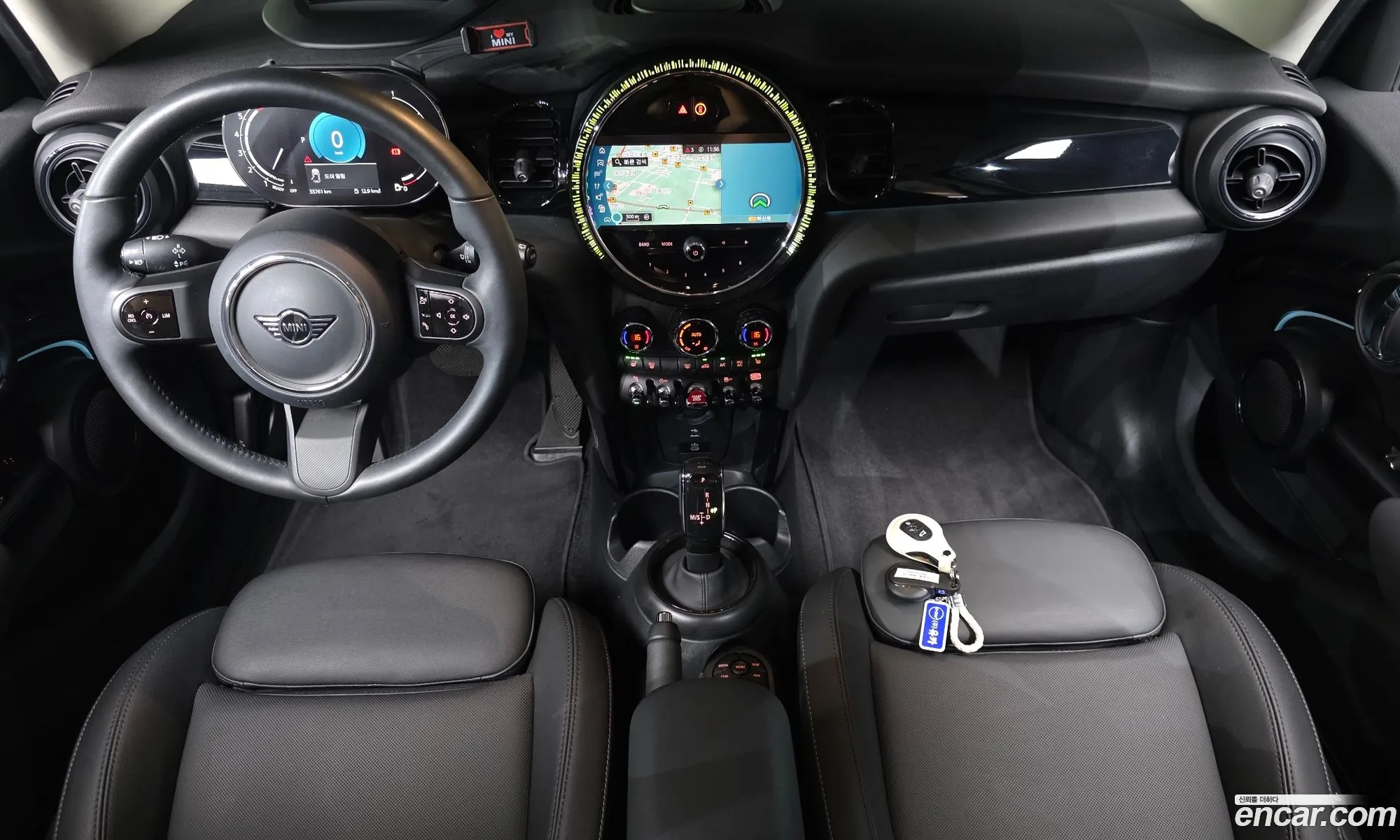 Mini Cooper 2023 — 24