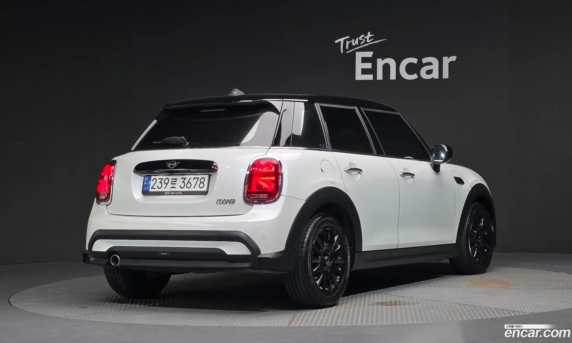 Mini Cooper 2023 — 4