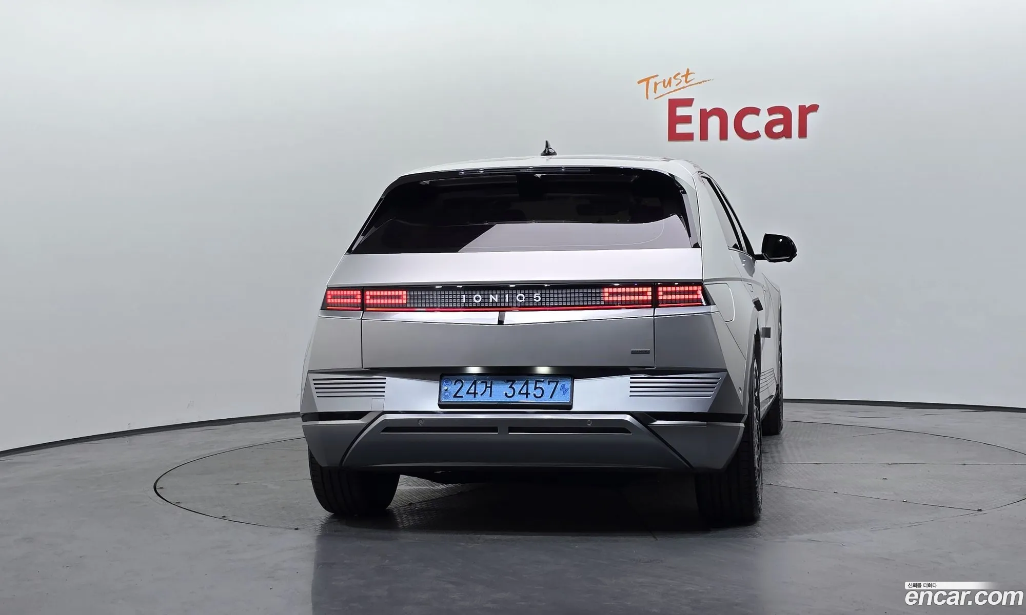 Hyundai Ioniq 5 2024 KMHKR81FPRU266015 — 3