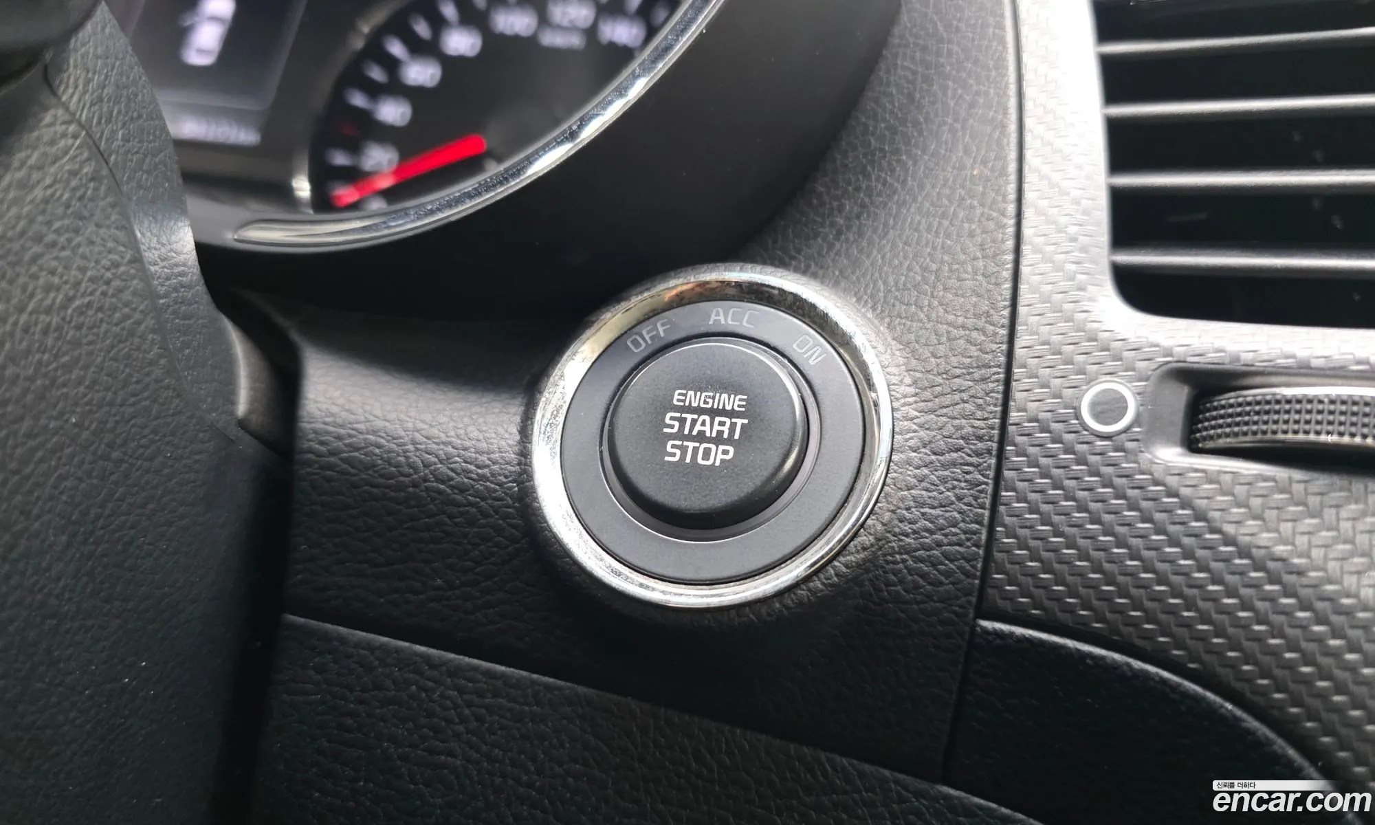 Kia K3 2017 KNAFK412BJA739823 — 18