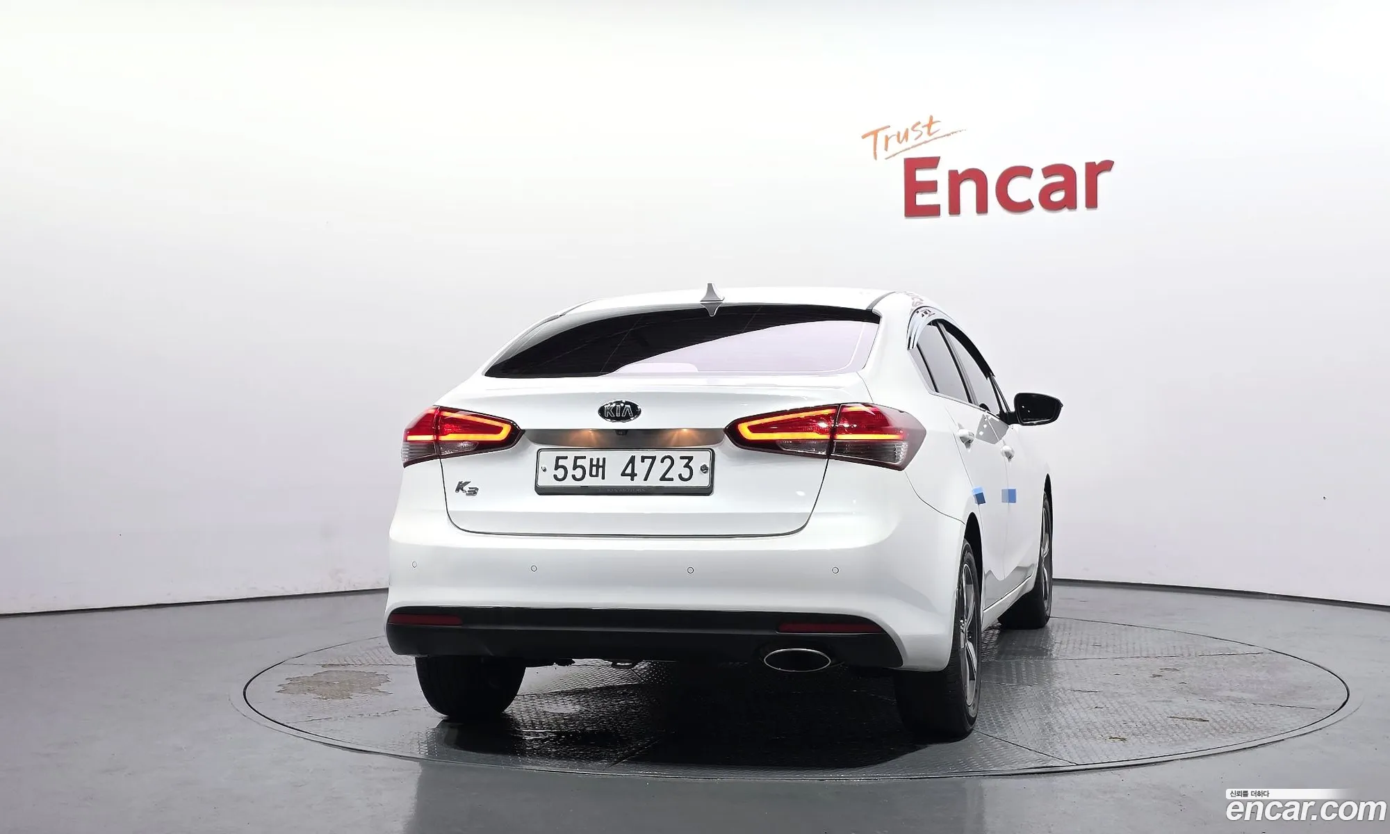 Kia K3 2017 KNAFK412BJA739823 — 11
