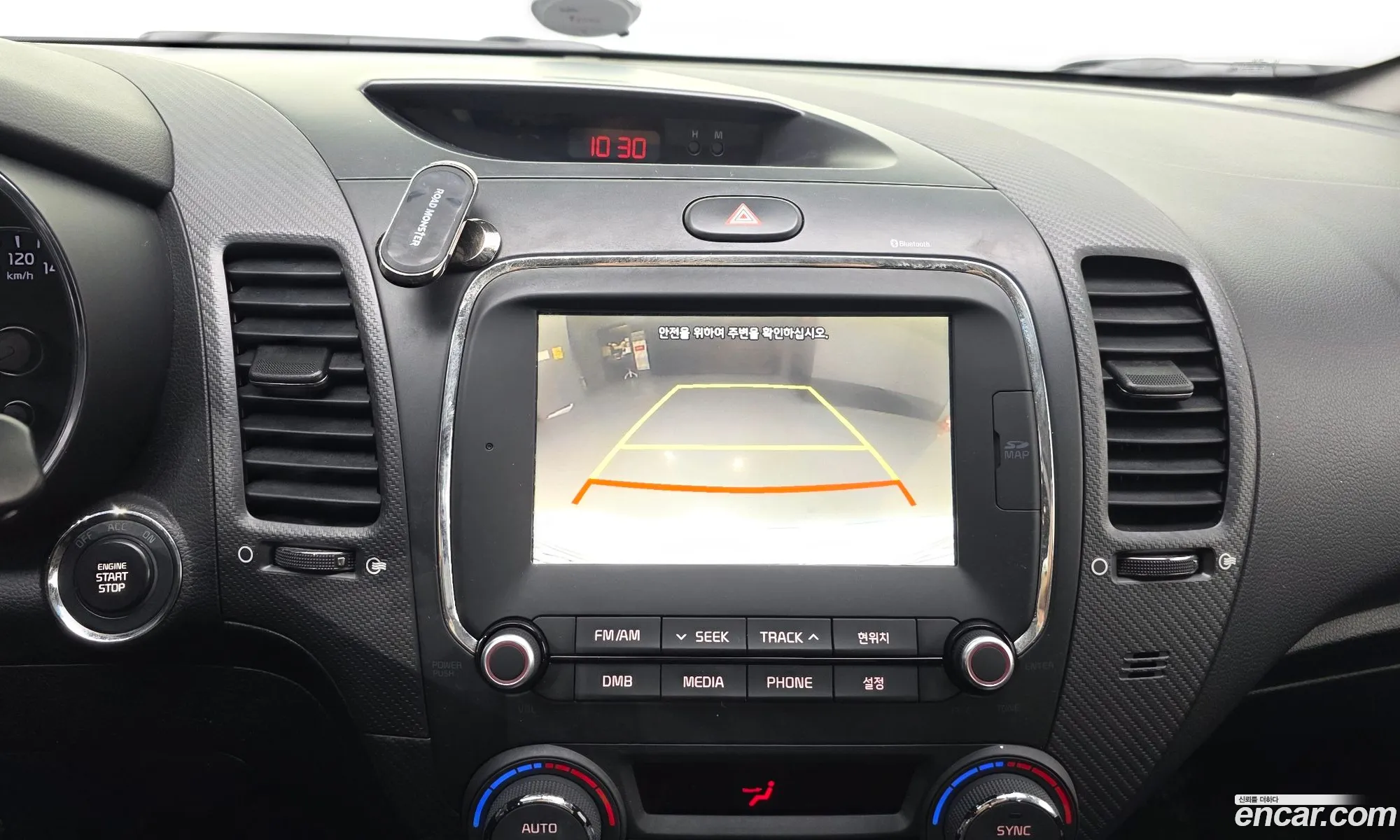 Kia K3 2017 KNAFK412BJA739823 — 2