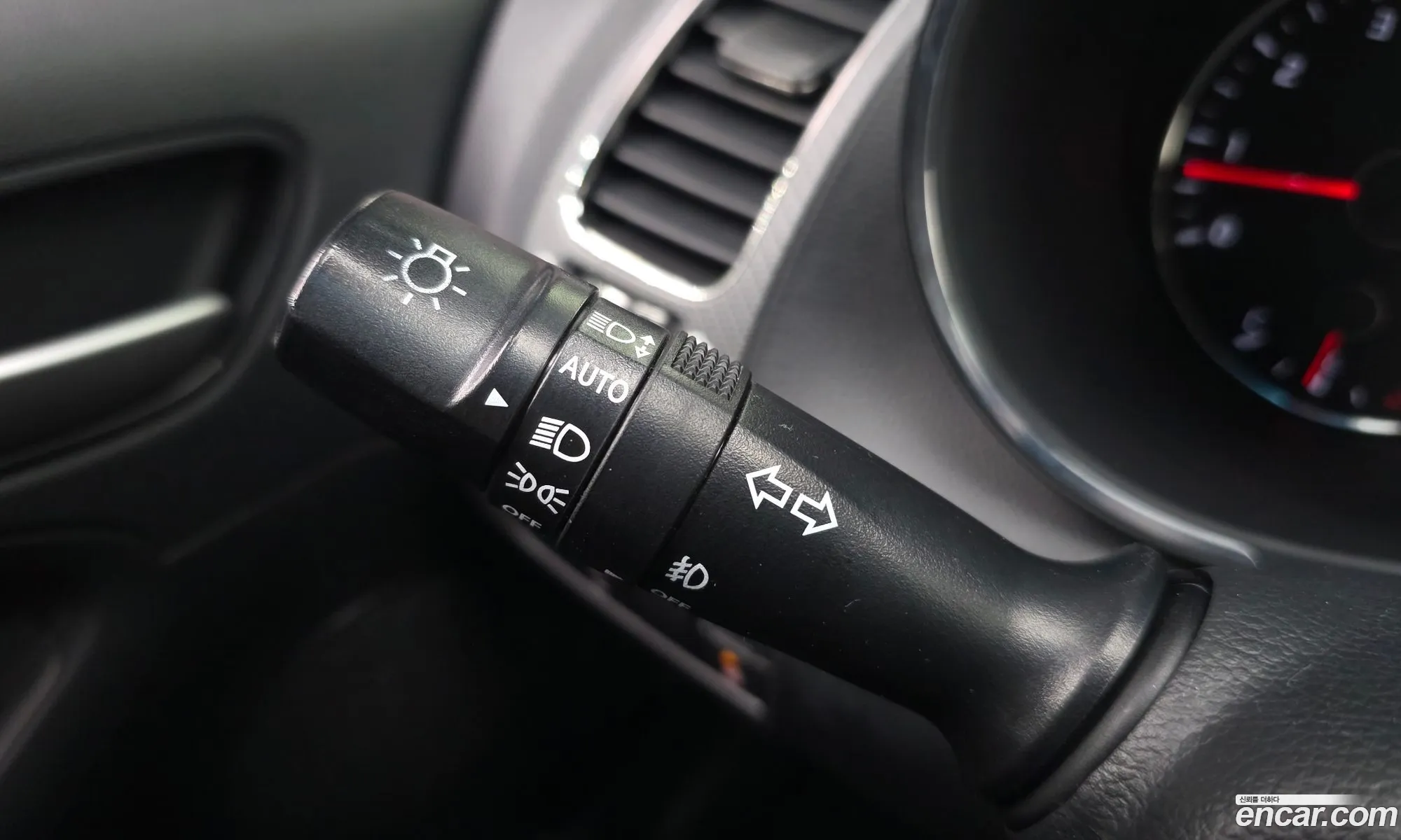 Kia K3 2017 KNAFK412BJA739823 — 20