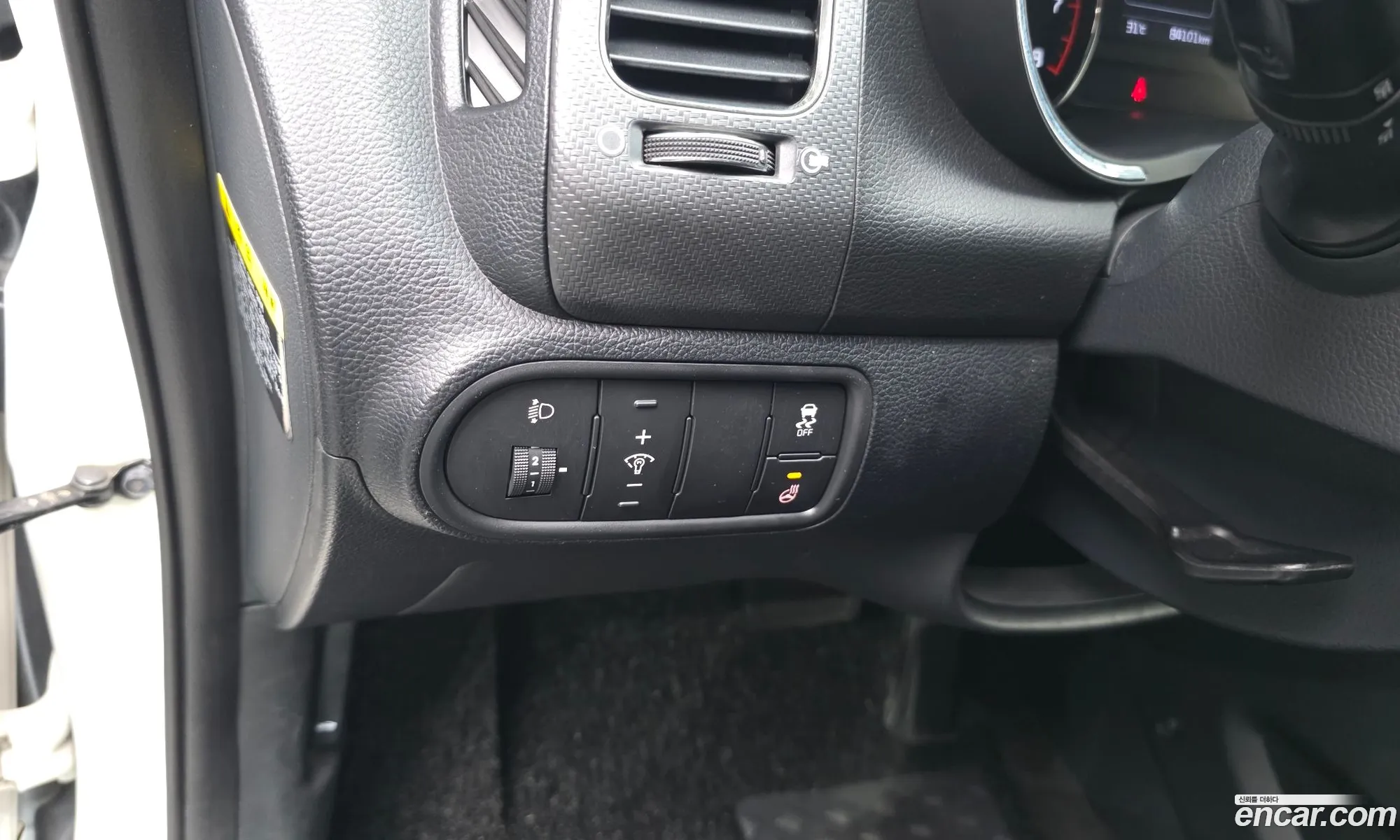 Kia K3 2017 KNAFK412BJA739823 — 12
