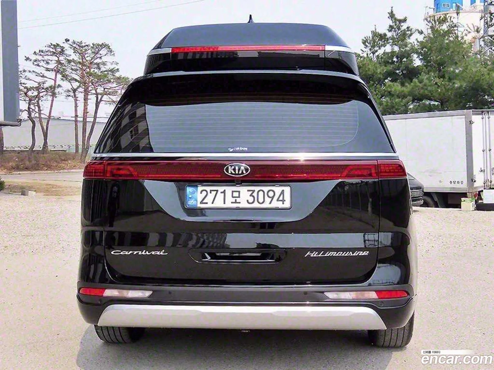 Kia Carnival 2021 — 3